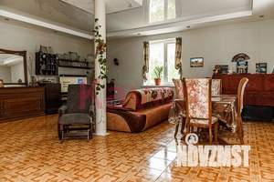 Дом 137м&sup2;, 2-этажный, участок 6 сот.  