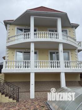 Дом 179м&sup2;, 2-этажный, участок 4 сот.  