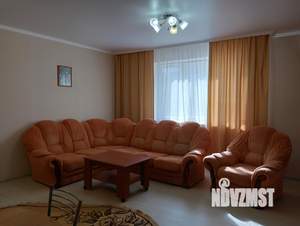 Дом 293м², 2-этажный, участок 4 сот.  