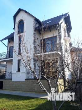 Дом 229м&sup2;, 4-этажный, участок 5 сот.  