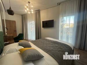 Дом 267м&sup2;, 3-этажный, участок 4 сот.  