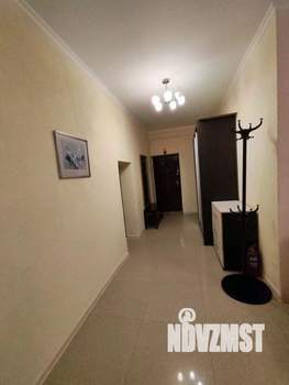 Дом 313м&sup2;, 3-этажный, участок 5 сот.  