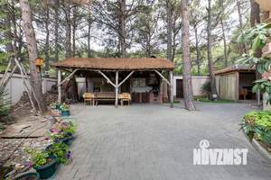 Дом 508м&sup2;, 3-этажный, участок 7 сот.  