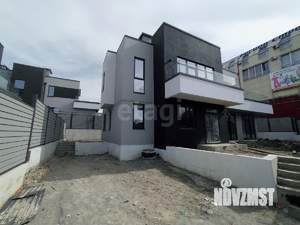 Дом 215м², 2-этажный, участок 4 сот.  