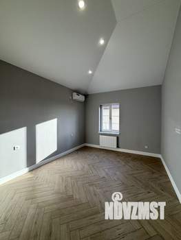 Дом 153м², 2-этажный, участок 3 сот.  