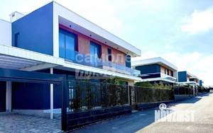 Дом 310м&sup2;, 2-этажный, участок 5 сот.  