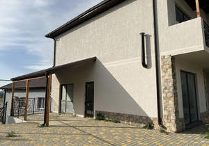 Дом 335м&sup2;, 2-этажный, участок 6 сот.  