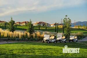 Дом 242м&sup2;, 3-этажный, участок 3 сот.  