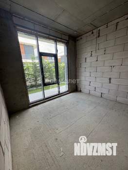 Дом 261м&sup2;, 2-этажный, участок 5 сот.  