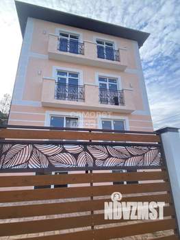 Дом 480м², 3-этажный, участок 4 сот.  