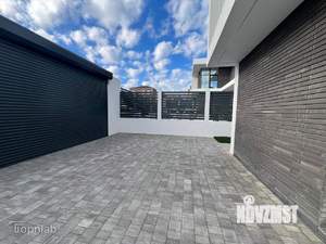 Дом 227м&sup2;, 2-этажный, участок 5 сот.  