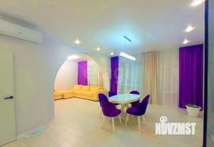 Дом 188м&sup2;, 2-этажный, участок 2 сот.  