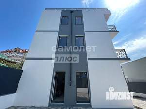 Коттедж 270м², 3-этажный, участок 3 сот.  