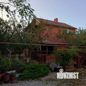 Дом 191м², 3-этажный, участок 6 сот.  