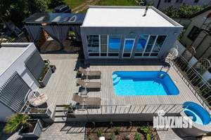 Дом 180м&sup2;, 2-этажный, участок 4 сот.  