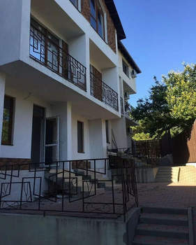 Дом 130м², 3-этажный, участок 1 сот.  