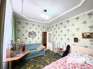 Дом 188м&sup2;, 2-этажный, участок 8 сот.  