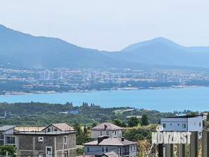 Дом 280м&sup2;, 3-этажный, участок 5 сот.  