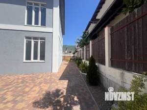 Дом 170м&sup2;, 2-этажный, участок 4 сот.  