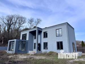 Дом 332м&sup2;, 2-этажный, участок 9 сот.  