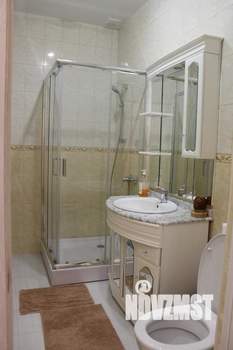 Дом 450м&sup2;, 3-этажный, участок 6 сот.  