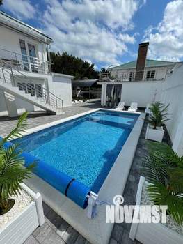 Дом 182м², 2-этажный, участок 10 сот.  