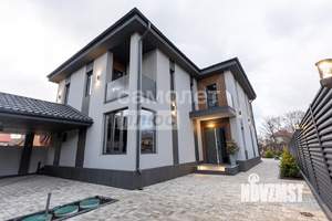 Дом 280м², 2-этажный, участок 6 сот.  