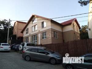 Дом 387м&sup2;, 3-этажный, участок 6 сот.  