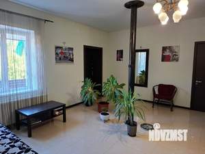 Дом 455м&sup2;, 2-этажный, участок 4 сот.  