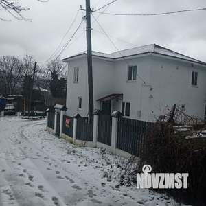 Дом 179м&sup2;, 2-этажный, участок 4 сот.  