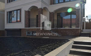 Дом 300м&sup2;, 3-этажный, участок 3 сот.  