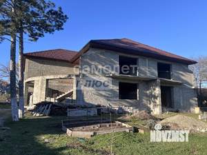 Дом 350м&sup2;, 2-этажный, участок 10 сот.  