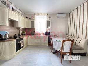 Дом 406м&sup2;, 2-этажный, участок 5 сот.  