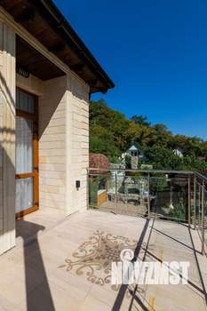 Дом 146м&sup2;, 3-этажный, участок 4 сот.  