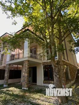 Дом 307м&sup2;, 2-этажный, участок 3 сот.  