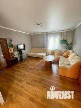 Дом 450м&sup2;, 2-этажный, участок 6 сот.  