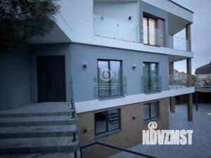 Коттедж 267м², 3-этажный, участок 4 сот.  