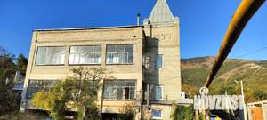 Дом 333м&sup2;, 3-этажный, участок 7 сот.  