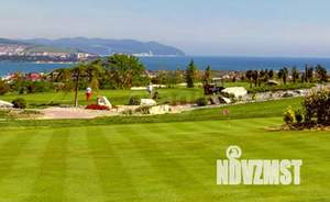 Дом 325м&sup2;, 2-этажный, участок 6 сот.  