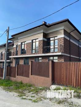 Таунхаус 223м&sup2;, 3-этажный, участок 2 сот.  