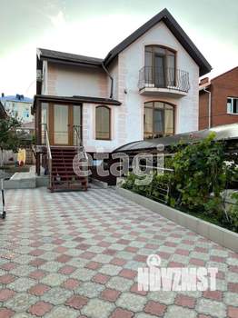 Дом 240м&sup2;, 2-этажный, участок 4 сот.  