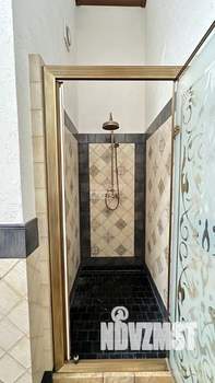 Дом 320м&sup2;, 2-этажный, участок 9 сот.  