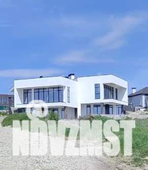 Дом 325м&sup2;, 2-этажный, участок 6 сот.  