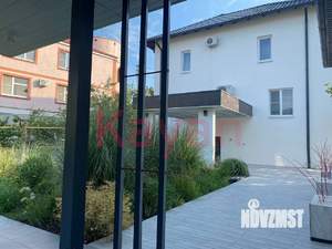 Дом 234м&sup2;, 2-этажный, участок 4 сот.  