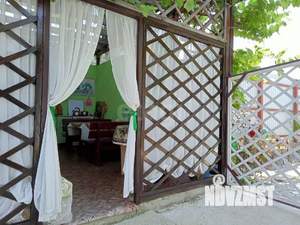 Дом 180м&sup2;, 2-этажный, участок 8 сот.  