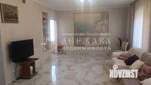 Дом 262м&sup2;, 3-этажный, участок 8 сот.  