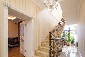 Коттедж 357м², 3-этажный, участок 12 сот.  