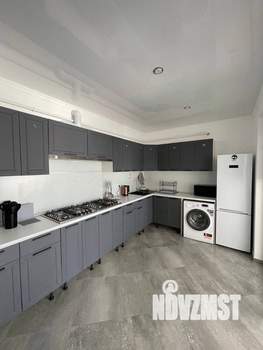 Дом 182м², 2-этажный, участок 10 сот.  