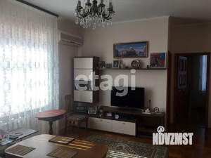 Дом 530м&sup2;, 3-этажный, участок 6 сот.  