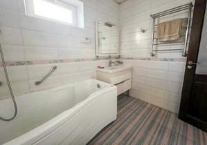 Дом 502м&sup2;, 4-этажный, участок 4 сот.  